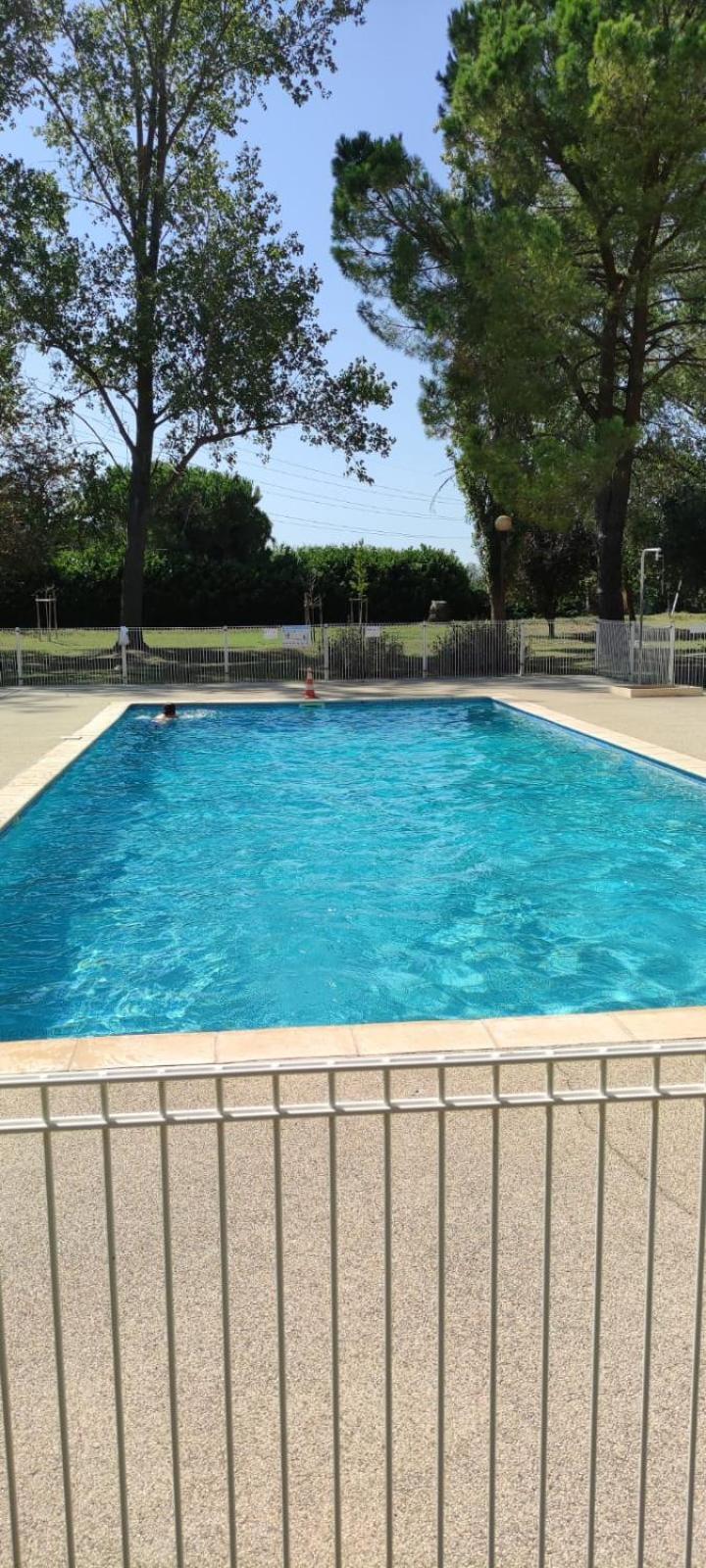 Appartement Residence De Vacances Les Hameaux De Camargue Arles Exteriör bild